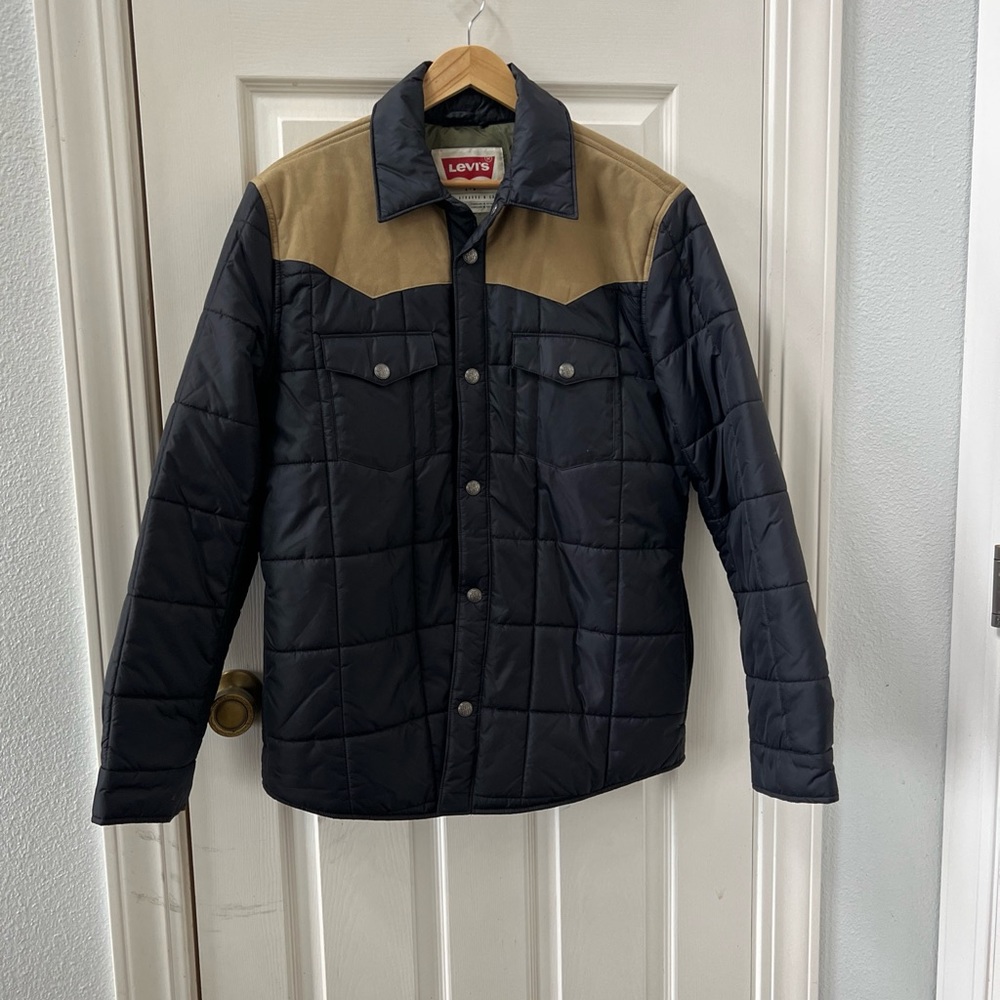 Levis shacket/jacket western theme size Large
